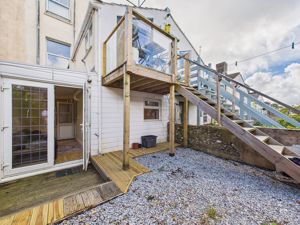 Photo 17- click for photo gallery